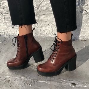 Vagabond brick red heeled boots